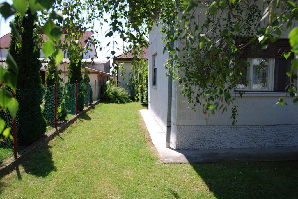 Apartmán Nádor Apartman Balatonlelle Pokoj fotografie